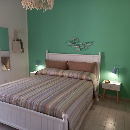 B&B La Stanza Del Borgo Червія Екстер'єр фото